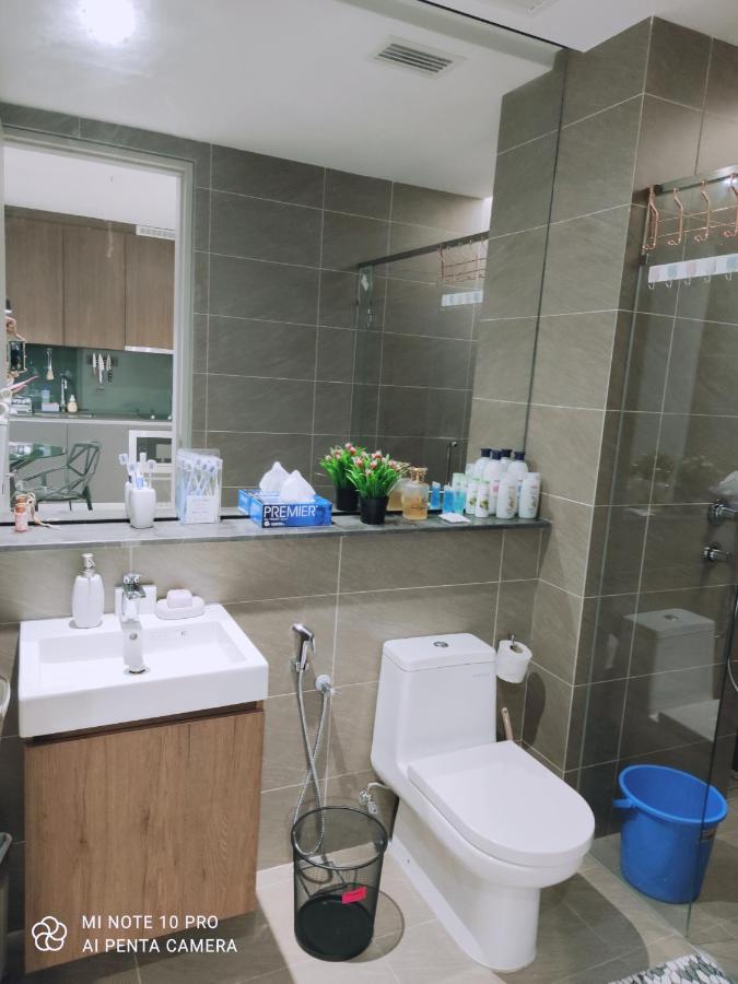 Kumkum Homestay Studio Nusajaya  Eksteriør billede